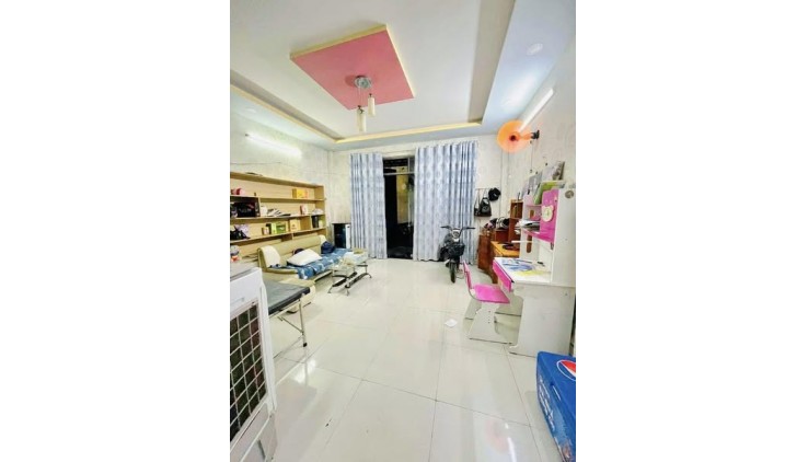 GẤP BÁN - TÂN SƠN NHÌ - HÊM THÔNG - 55M NGANG 5 - 2 TẦNG CHỈ 5.2 TỶ TL MẠNH