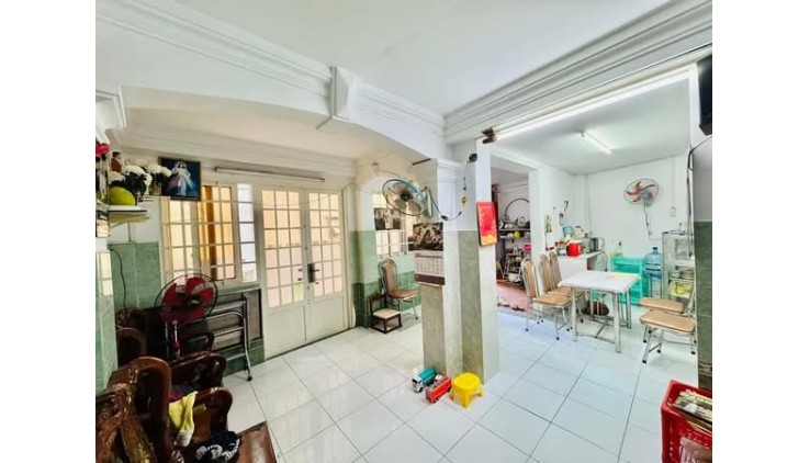 Nhà Đường Lê Văn Sỹ Phường 13 Phú Nhuận.