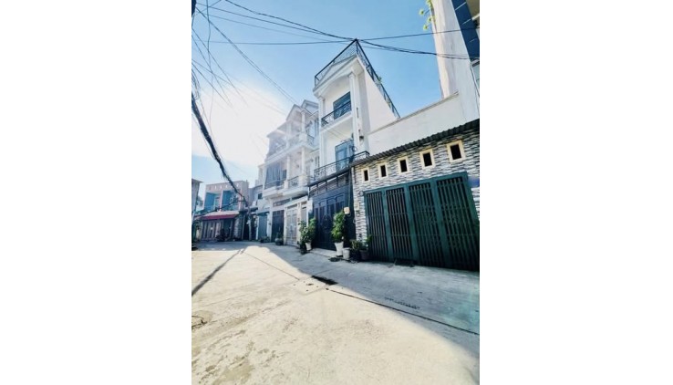 NGAY KÊNH THAM LƯƠNG - GẦN AEON TÂN PHÚ - HẺM 6M THÔNG - 2 TẦNG 60M 0LG NHỈNH 4 TỶ