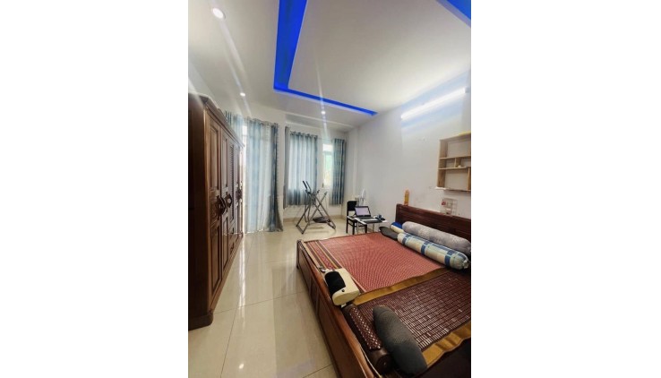 Mặt tiền Bùi Minh Trực 4x16 chỉ 9 tỷ 9