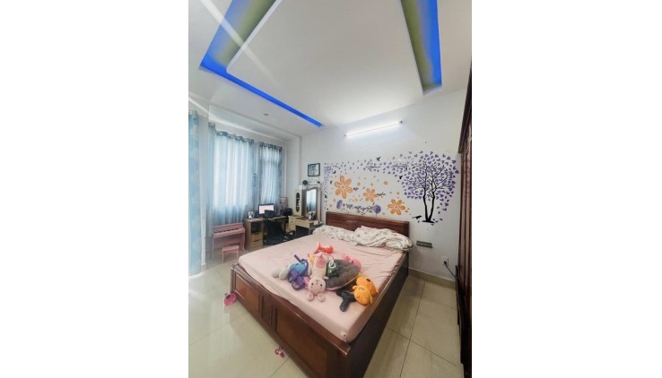 Mặt tiền Bùi Minh Trực 4x16 chỉ 9 tỷ 9