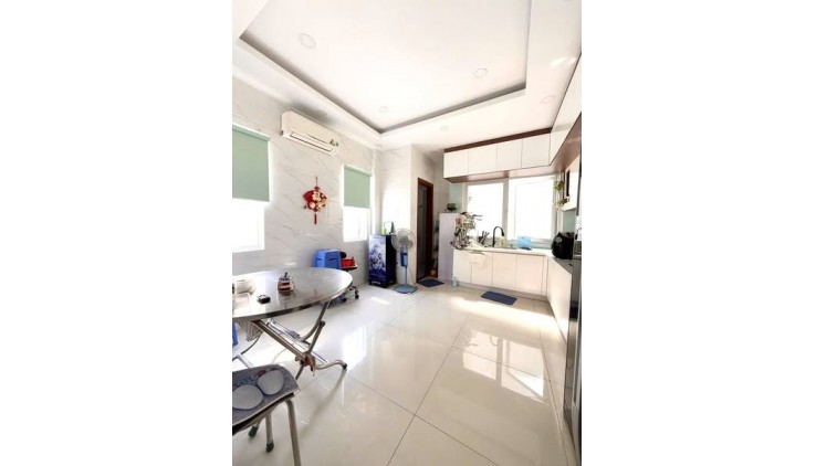 Nhà Hẻm Xe Tải Đường Bùi Hữu Nghĩa Quận 5 Phường 5.