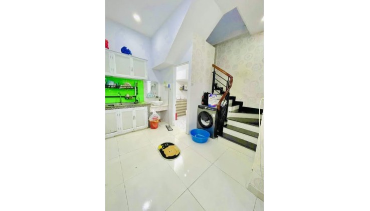 GẤP BÁN - TÂN SƠN NHÌ - HÊM THÔNG - 55M NGANG 5 - 2 TẦNG CHỈ 5.2 TỶ TL MẠNH