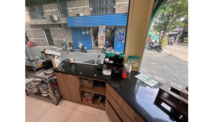 Sang nhượng quán 690 Lê Hồng Phong, Phường 10, Quận 10