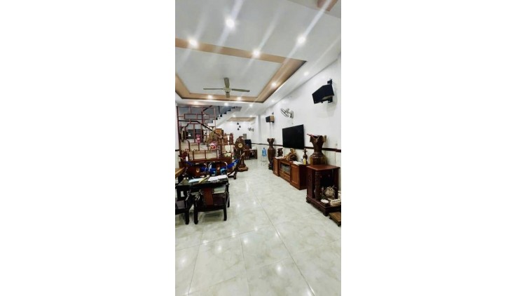 TRUNG TÂM TÂY THẠNH - ĐƯỜNG 8M LỀ 2M - 90M NGANG 5 - 4 TẦNG 5PN CHỈ 10.3 TỶ TL