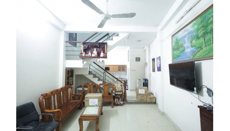 BÁN NHÀ LÔ GÓC KHÔNG LỘ GIỚI - HẺM Ô TÔ NỞ HẬU TÀI LỘC - 58M2, 2 TẦNG - KHU AN NINH - CHỈ NHỈNH 4 TỶ.