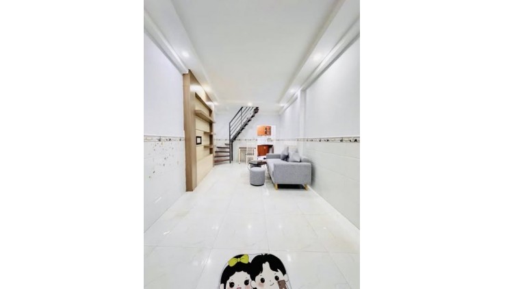 PTÂN SƠN NHÌ - NHỈNH 2 TỶ NHÀ 2 TẦNG ĐẸP LUNG LINH - 32M2 - NỞ HẬU HC ĐỦ