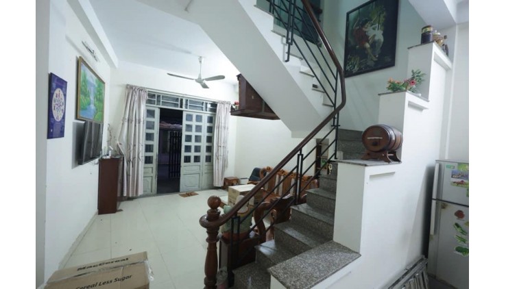 BÁN NHÀ LÔ GÓC KHÔNG LỘ GIỚI - HẺM Ô TÔ NỞ HẬU TÀI LỘC - 58M2, 2 TẦNG - KHU AN NINH - CHỈ NHỈNH 4 TỶ.