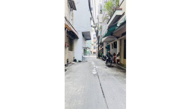 Nhà Ở Liền Đường Nguyễn Chí Thanh Quận 11 Phường 4.