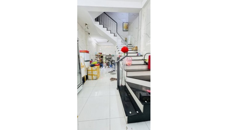 Nhà Ở Liền Đường Nguyễn Chí Thanh Quận 11 Phường 4.