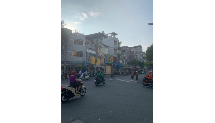 ***Chỉ 10.45Tỷ- MẶT TIỀN KD TT Quận 5-39m2 4Tầng Ngay Nguyễn Biểu-Cao Đạt