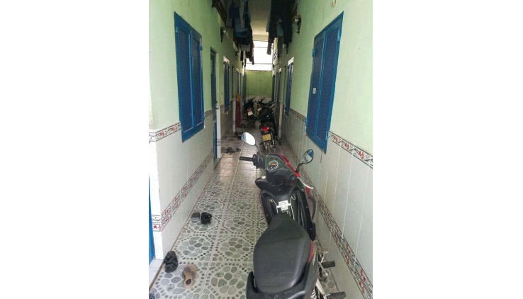 Bán nhà trọ 18 phòng, 200m², sổ hồng hoàn công, 6.5 tỷ - đường 8, Linh Xuân