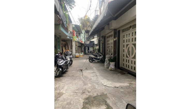 BÁN NHÀ PHƯỜNG 10 QUẬN TÂN BÌNH - 1 ĐỜI CHỦ LÂU NĂM - PHÙ HỢP XÂY MỚI - GIÁ 5,1 TỶ