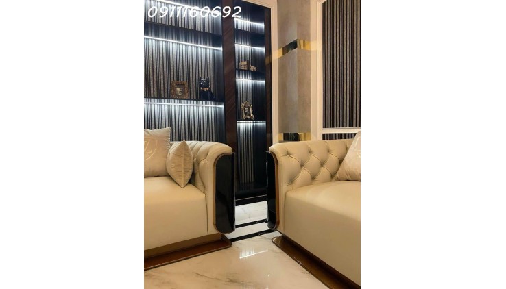 Bán Nhà Hẻm Đường Nguyễn Trãi, P7, Q5, 4x15m, Chỉ 11.5 Tỷ