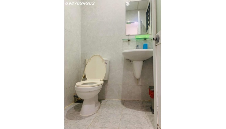 MẶT TIỀN KDC TRUNG SƠN 5.4x22M ĐANG KINH DOANH HOTEL SẴN DÒNG TIỀN 50 TR/THÁNG VỊ TRÍ ĐẮC ĐỊA GẦN Q1 ĐƯỜNG 8M 16.xT