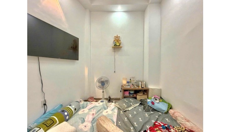 Bán Nhà Nguyễn Văn Công 3 Tầng Kế C.Viên Gia Đình Nhỉnh 4 Tỉ