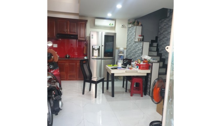 Bán Nhà Bùi Đình Túy 5 Tầng 3 PN Gần Bà Chiểu, Hàng Xanh Hơn 4 Tỉ