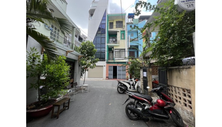 Bán nhà HXH ĐÀO DUY ANH PHÚ NHUẬN - lô góc - 4m x 15m - được xây 4 tầng.