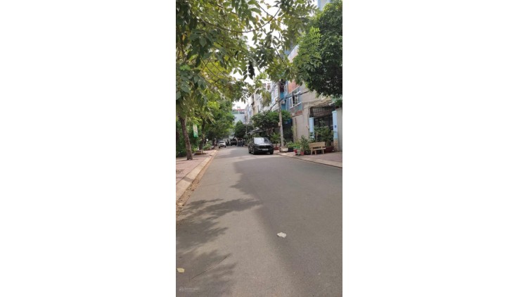 CHỦ CẦN BÁN GẤP HẺM NHỰA 10M, CHỈ NHỈNH 5TỶ ~68M Q.TÂN PHÚ