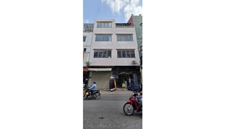 Cần bán nhà mặt tiền đường Út Tịch, P.4, Q. Tân Bình, 7.9m x 6.5m, giá chỉ 10.5 tỷ