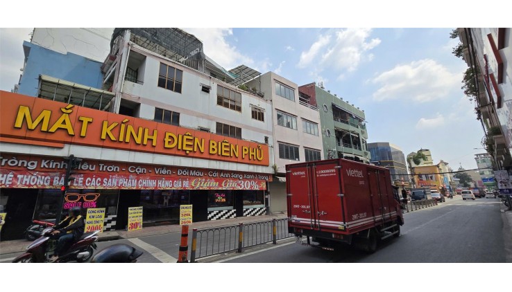 Cần bán nhà mặt tiền đường Út Tịch, P.4, Q. Tân Bình, 7.9m x 6.5m, giá chỉ 10.5 tỷ