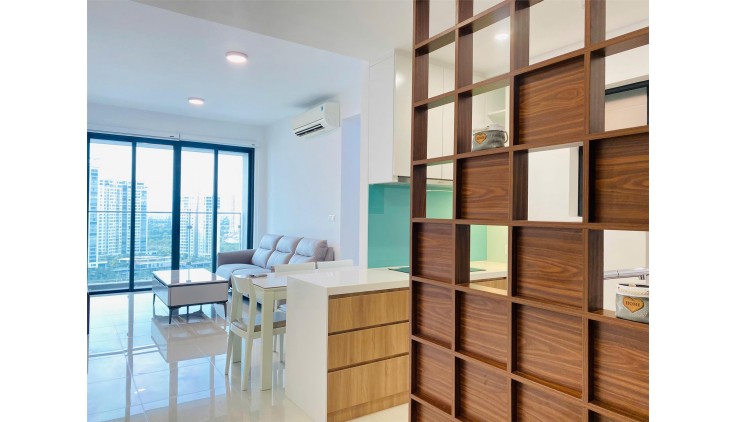 **Bán nhà đường Cách Mạng Tháng 8** phường 5 Tân Bình, 4x14, 4 tầng