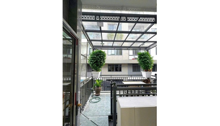 ***Bán nhà đường Phạm Văn Hai, phường 3 Tân Bình, 9x9; 5 tầng đẹp