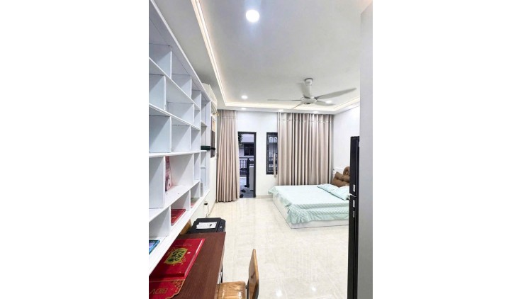 ***Bán nhà đường Phạm Văn Hai, phường 3 Tân Bình, 9x9; 5 tầng đẹp