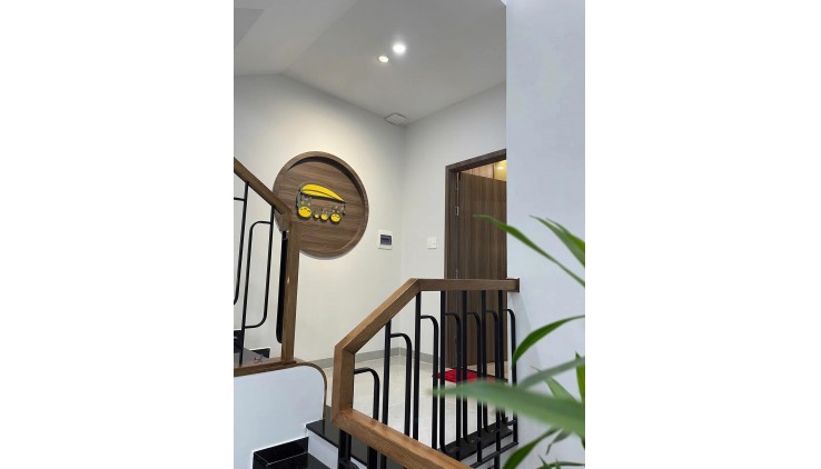 **Bán đất MT đường Trần Quốc Hoàn, phường 13 Tân Bình; 5x14, vuông vức
