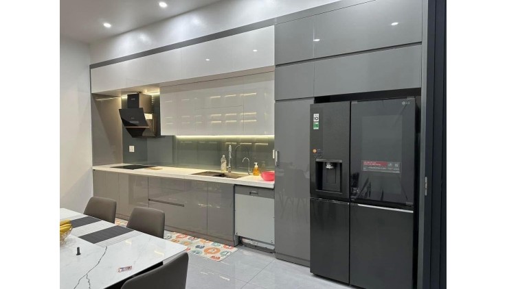 **Bán nhà đường Võ Thành Trang, Phường 11 Tân Bình; 2 tầng (5*18) - 7,5 tỷ