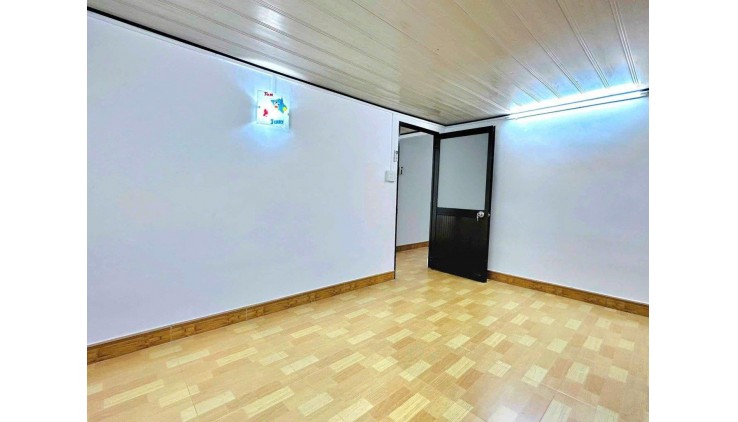 **Bán nhà Hẻm xem hơi Trường Chinh** Phường 14 Tân Bình; 4x24 nhà nở hậu