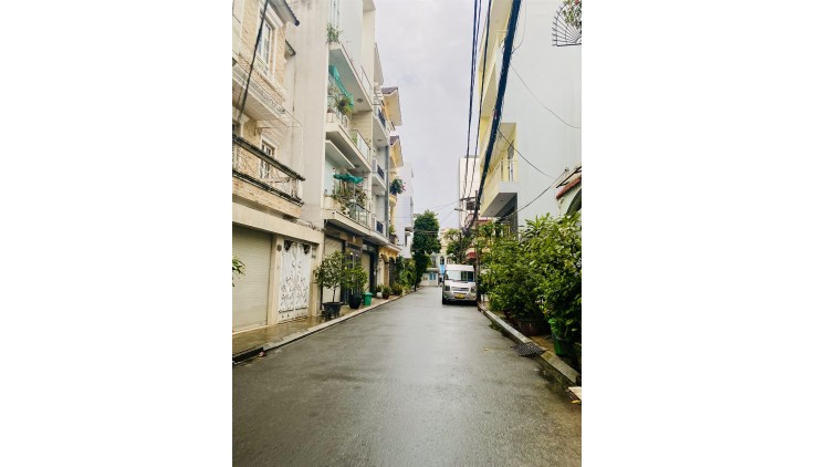 **Bán nhà hxh đường Út Tịch, phường 4 quận Tân Bình; 4*20; nhà đẹp 3 tầng