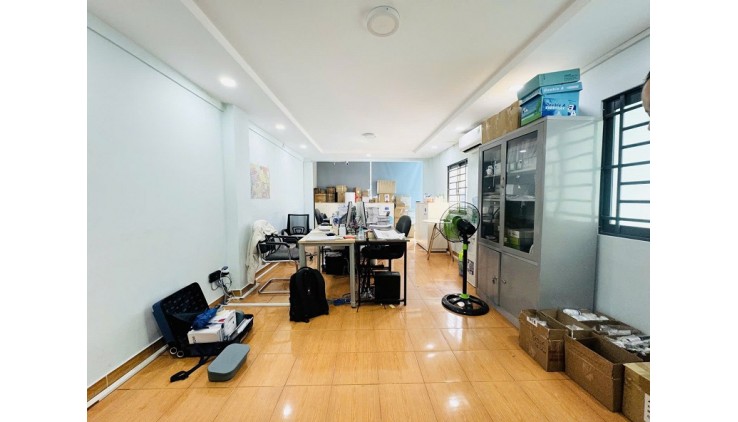 Bán nhà mặt tiền kinh doanh Ba Tháng Hai, P12, Q11, 81m2. 3 tầng, giá rẻ