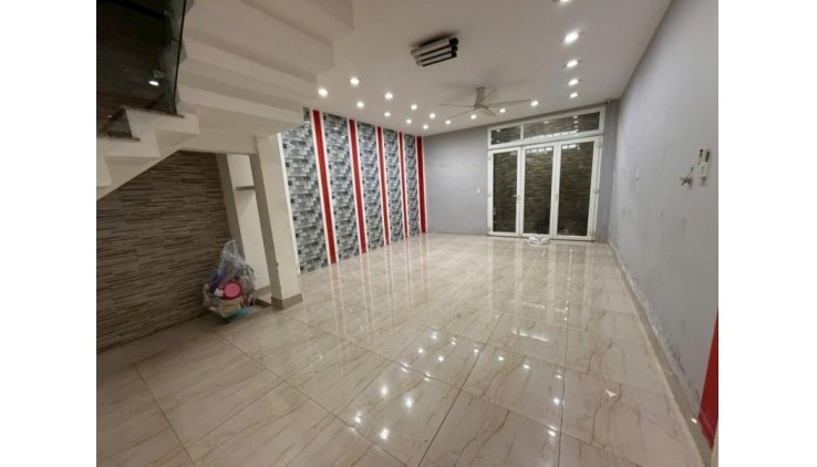 **Bán nhà phường 12 Tân Bình* hxh Trung Lang; 6,9*13, trục Trần Mai Ninh
