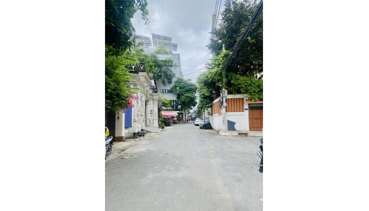 **Bán nhà phường 3 Tân Bình, đường Phạm Văn Hai, 8,4x13; nở hậu đẹp