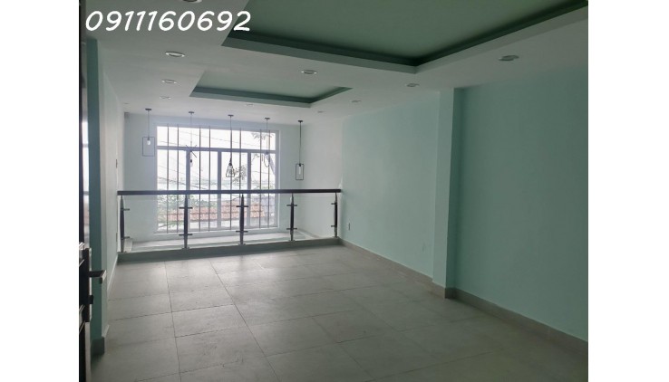 Cần bán nhà riêng hẻm đường Tô Hiến Thành, P.15, Q.10, diện tích 3.78 x 22m, giá chỉ 16.7 tỷ