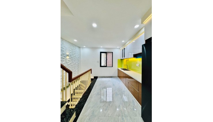 NHÀ PHỐ SÁT BÊN EMATR PHAN HUY ÍCH - PHƯỜNG 14 - GÒ VẤP