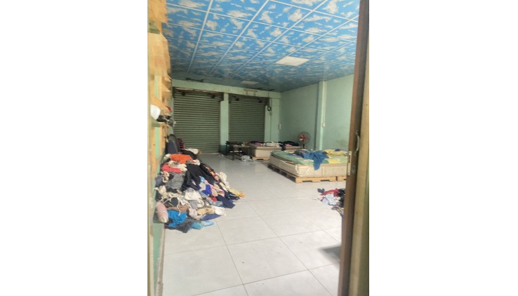 MẶT TIỀN KINH DOANH NGANG 10M x 11M - KHÔNG QUY HOẠCH - KHÔNG LỘ GIỚI - NHỈNH 80 TRIỆU/ M2 - DÒNG TIỀN 300 TRIỆU/ NĂM.