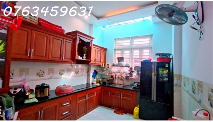 NTK-25.1-337
SIÊU PHẨM TÂN PHÚ-NGAY NGUYỄN SƠN-HẺM 1/- rộng lớn 6M--4 TẦNG-60M2