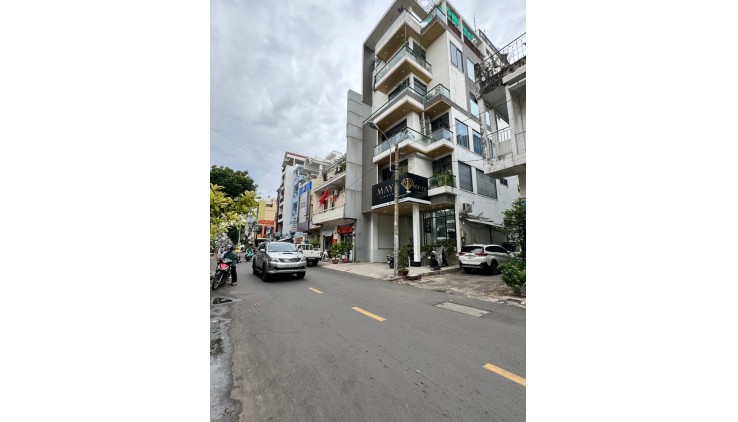 HOÀ HẢO - NGUYỄN TRI PHƯƠNG - QUẬN 10 - XE HƠI ĐỖ CỬA - LÔ GÓC THOÁNG MÁT - 35 M2 - 3 TẦNG BTCT - 4 PN - CHỈ 8ty5