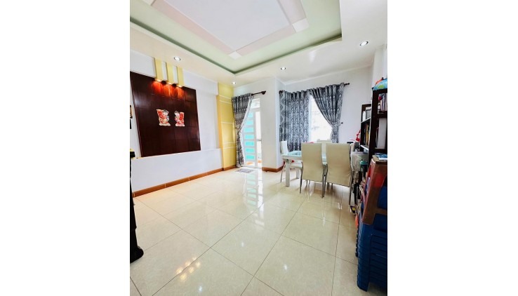 Bán nhà HXH đường số 18, P8, Gò Vấp, 70m2, 4 tầng, cực đẹp, chỉ nhỉnh 6 tỷ