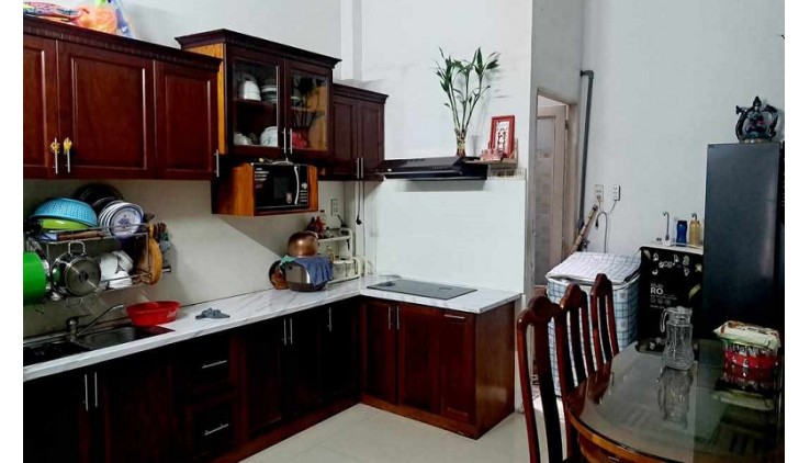 Bán nhà hẻm 6m Tỉnh Lộ 10, Tân Tạo, Bình Tân, 64m2, 3 tầng, chỉ 4 tỷ.