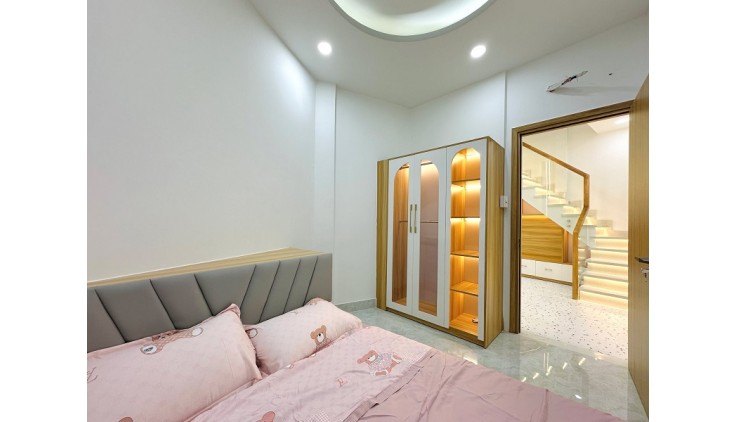 Bán nhà đường Phan Văn Trị, P14, Bình Thạnh, 41m2, 2 tầng, 4PN, 4.x tỷ