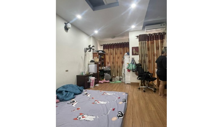 Bán nhà HXH kinh doanh Trần Văn Hoàng, P9, Tân Bình, 86m2, 4 tầng, giá rẻ