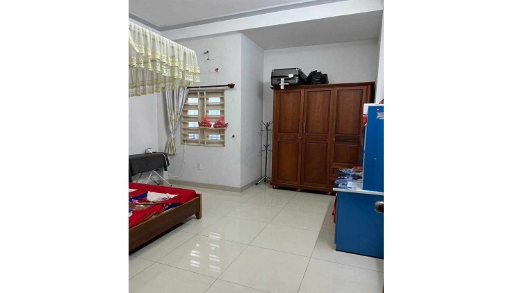 Bán nhà hẻm 6m Tỉnh Lộ 10, Tân Tạo, Bình Tân, 64m2, 3 tầng, chỉ 4 tỷ.