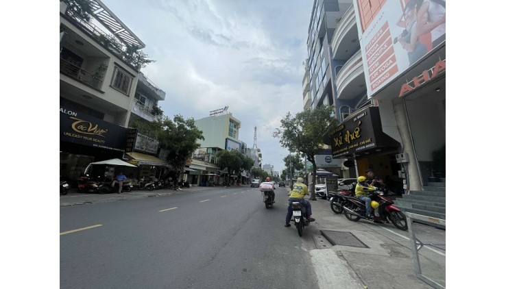 Bán nhà MT KD ngộp, hạ 14 tỷ, Hoàng Hoa Thám. P7, Bình Thạnh, 156m2, 3 tầng, ngang 8m