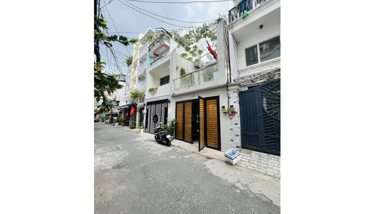 Xe ngủ trong nhà CMT8. P5, Tân Bình, 60m2, 3 tầng, mới, ở ngay, hơn 8 tỷ