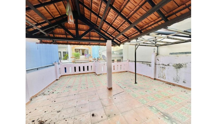 Bán nhà HXH nhỏ Nguyễn Thiện Thuật, P3, Quận 3, 35m2, 3 tầng, chỉ nhỉnh 5 tỷ
