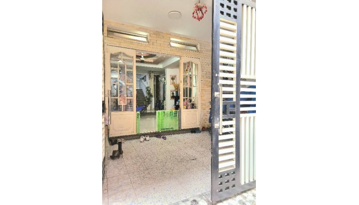 CHỈ 9.2 TỶ, [P3Q8], Ô TÔ ĐỖ CỬA - TẶNG FULL NỘI THẤT & CÂY CẢNH; DIỆN TÍCH 86M2 NGANG 5M.