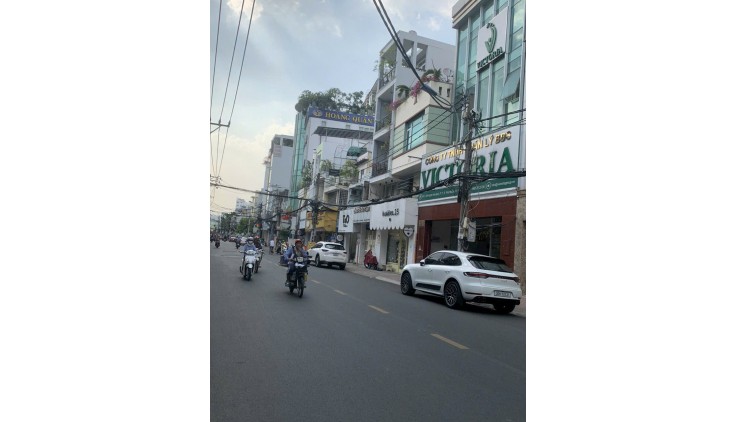 Cho thuê nhà nguyên căn mặt tiền đường Huỳnh Văn Bánh tiện kinh doanh